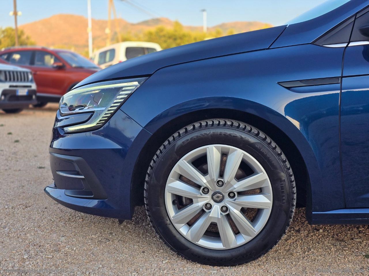 RENAULT Mégane Sporter Blue dCi 115CV EDC Bus.