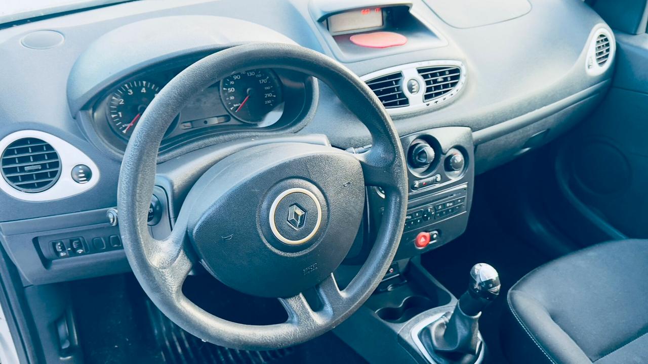 Renault Clio 1.2 16V 5 porte Live!