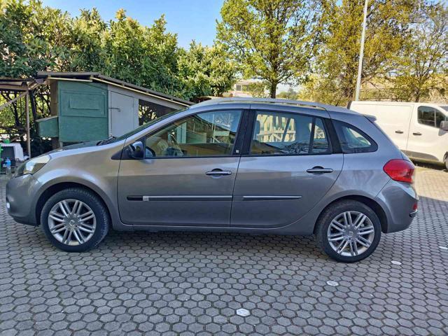 RENAULT Clio 1.2 16V TCE SporTour Live!