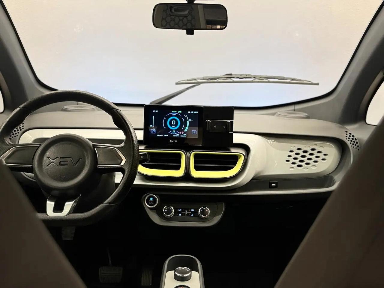 XEV Yoyo e-sport 10CV SENZA PATENTE GUIDABILE A 16ANNI