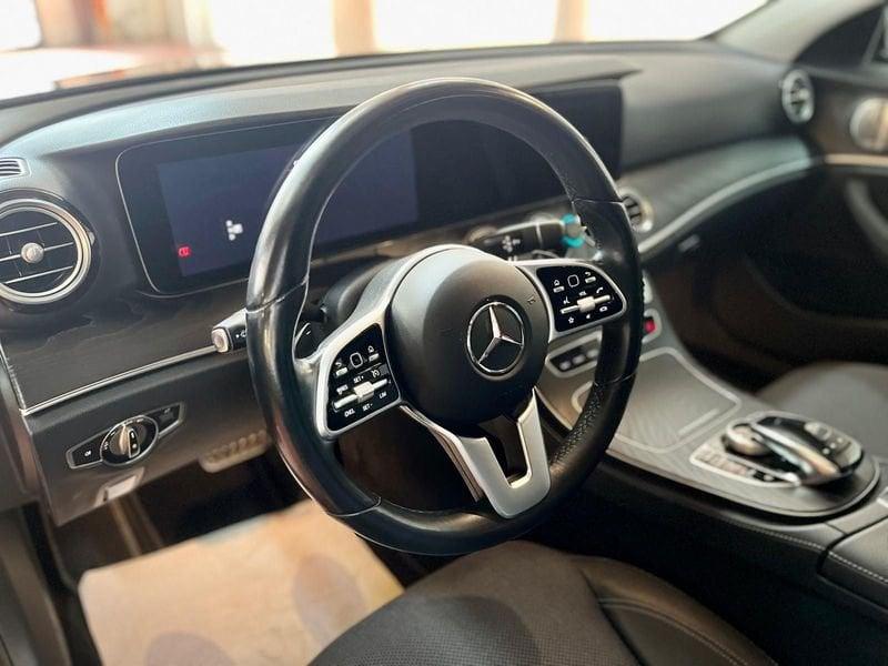 Mercedes-Benz Classe E E 220d S.W. 4Matic Auto Sport