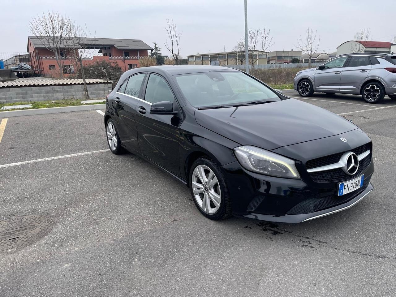 Mercedes-benz A 180 A 180 d Automatic Premium