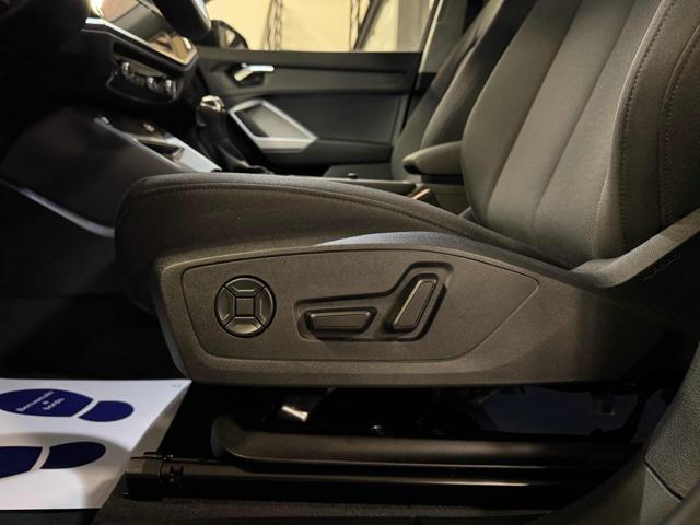 AUDI Q3 35 TDI S tronic Business Advanced