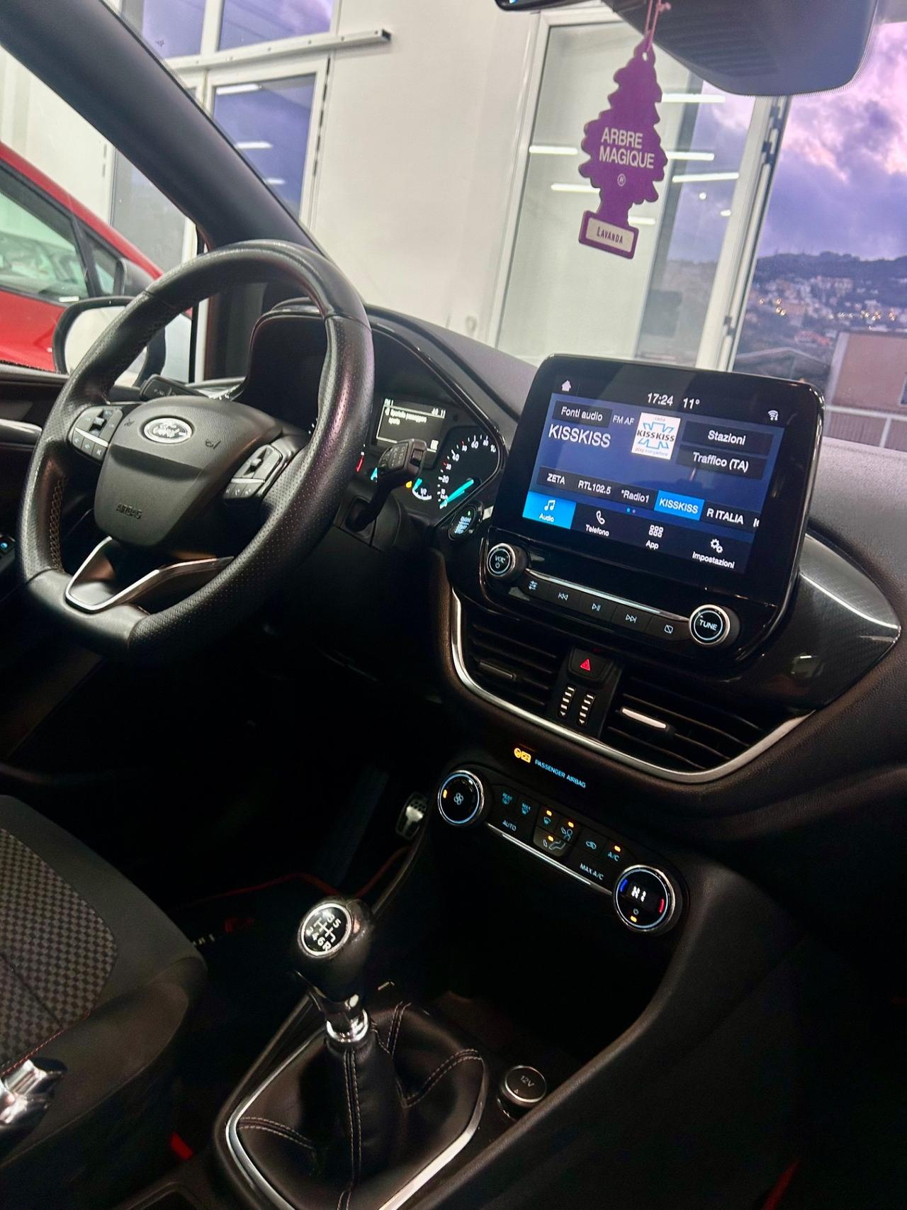 Ford Fiesta 1.5 TDCi ST LINE finanziabile