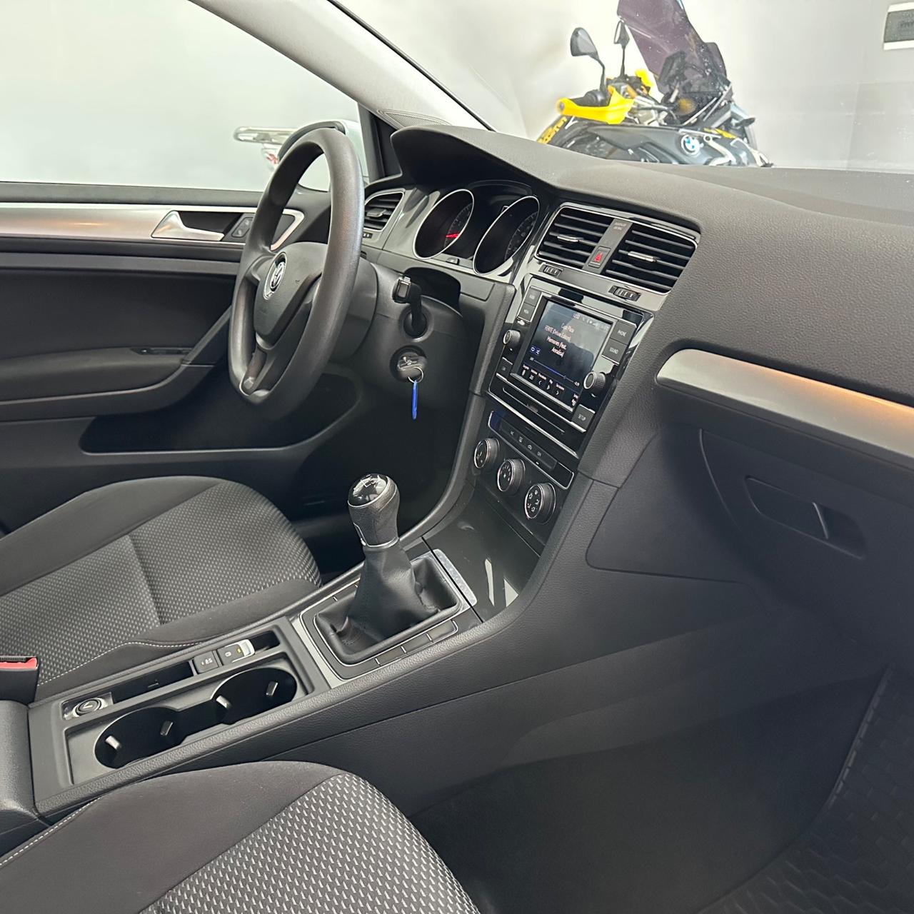 Volkswagen Golf VII 5p 1.0 TSI Trendline