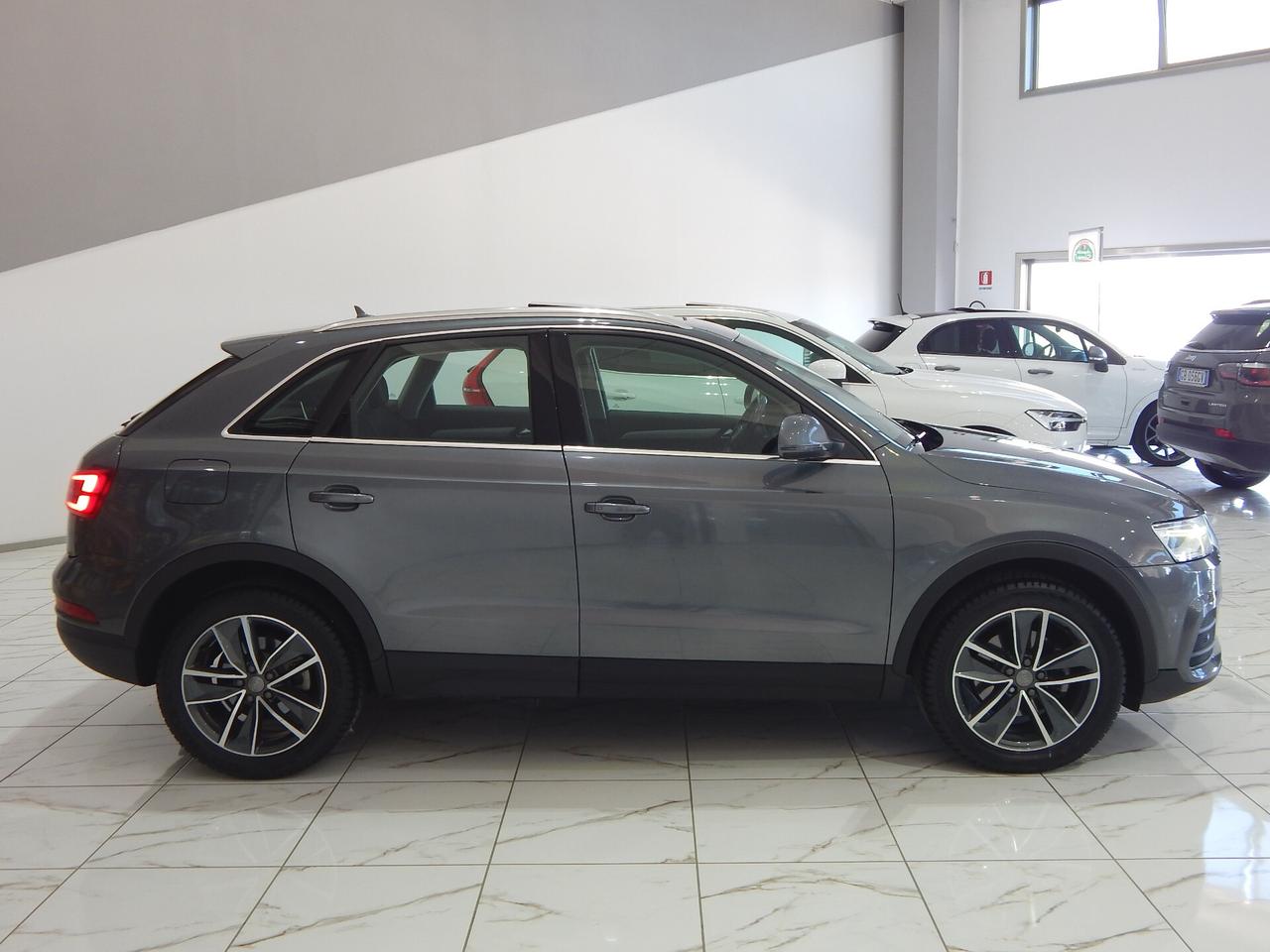 Audi Q3 2.0 TDI Sport quattro 150cv S-Tronic TETTO-NAVI-PARK-XENO