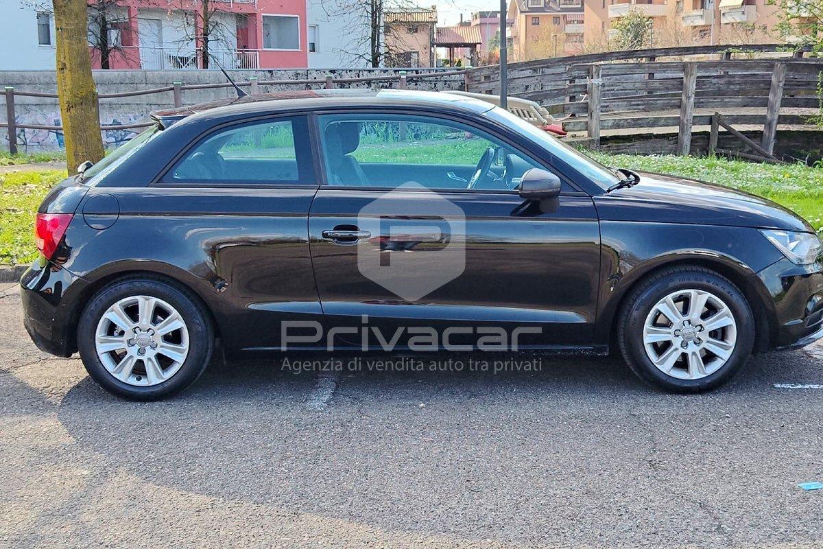 AUDI A1 1.6 TDI 105 CV Attraction