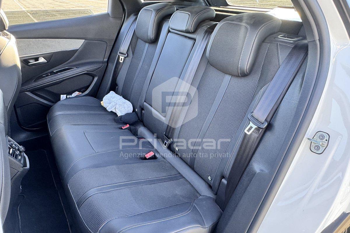 PEUGEOT 3008 Hybrid 225 e-EAT8 GT