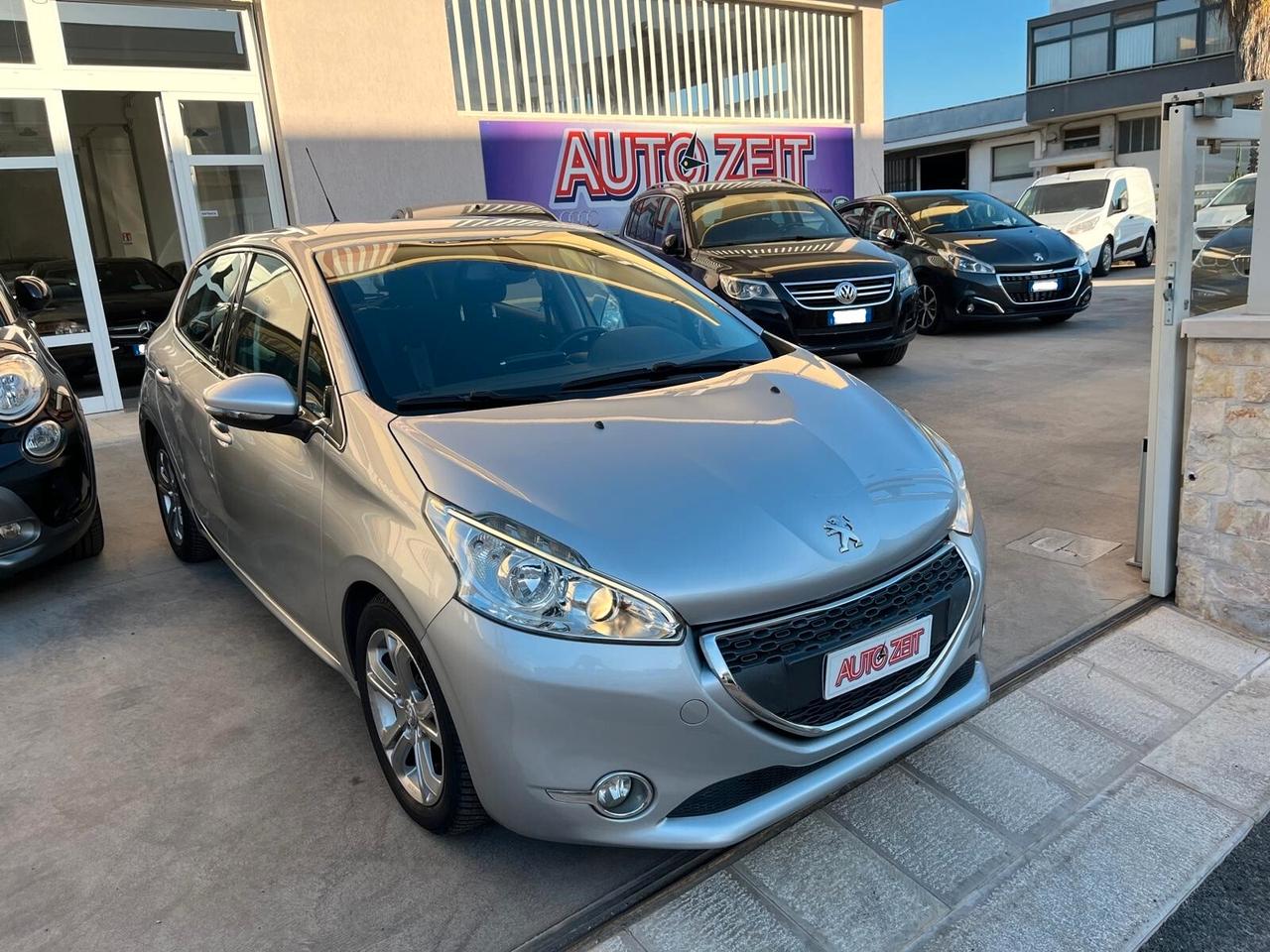 Peugeot 208 1.6 e-HDi 92 CV 5 porte Allure
