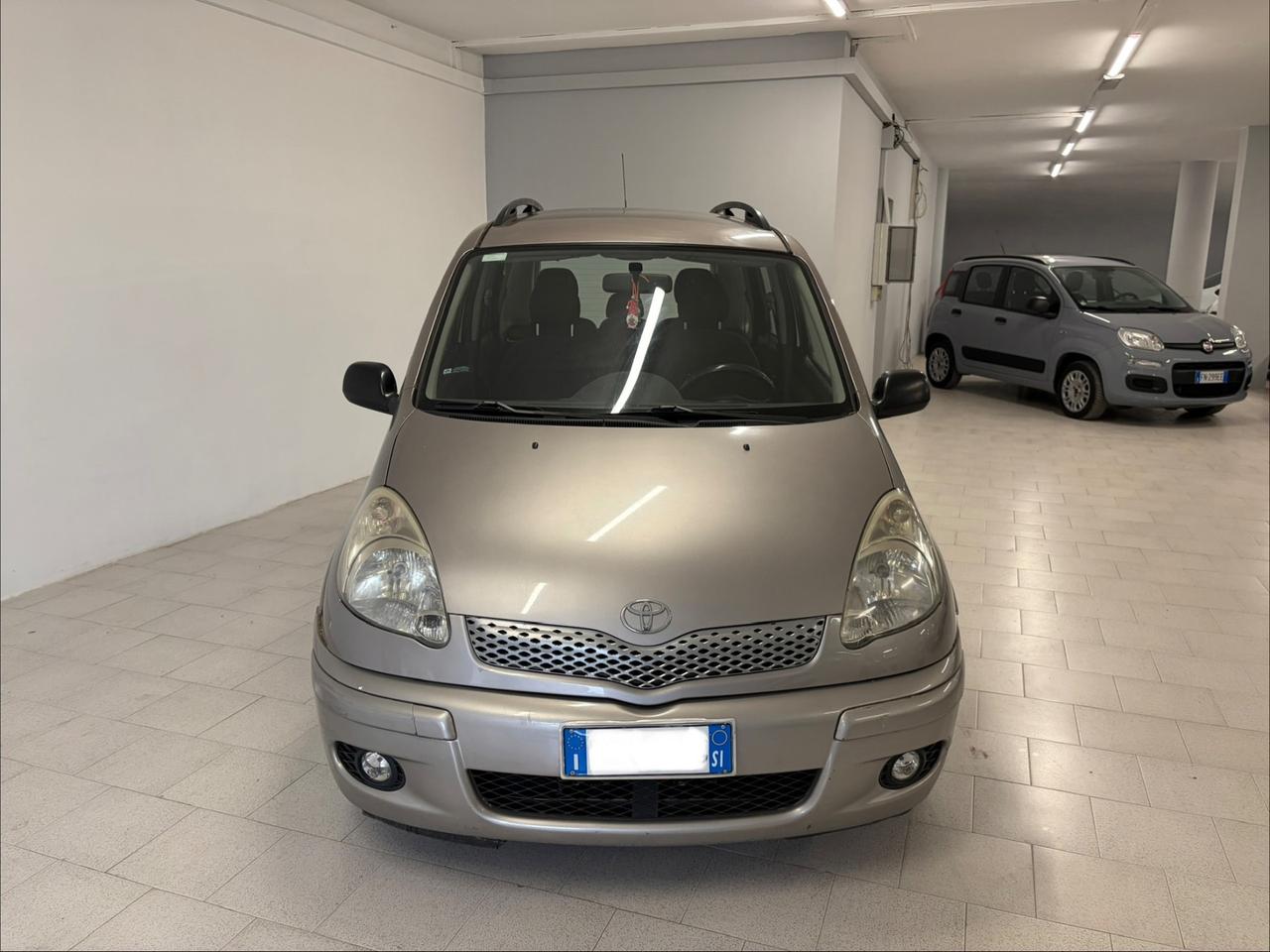 Toyota Yaris Verso 1.3i 16V cat Sol '03 Perfetta !