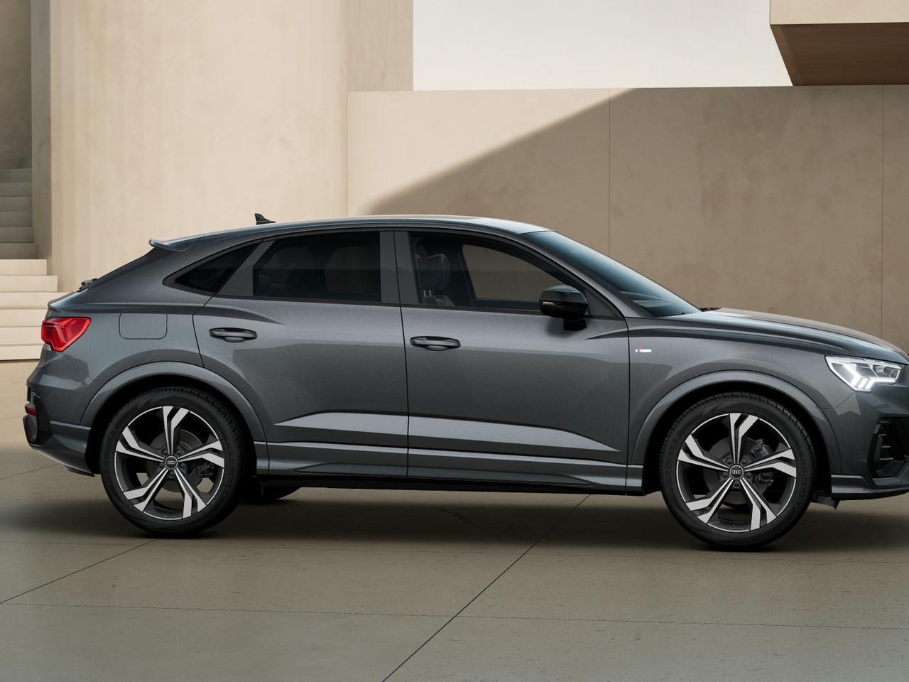 Audi Q3 sportback 35 2.0 tdi identity black s-tronic