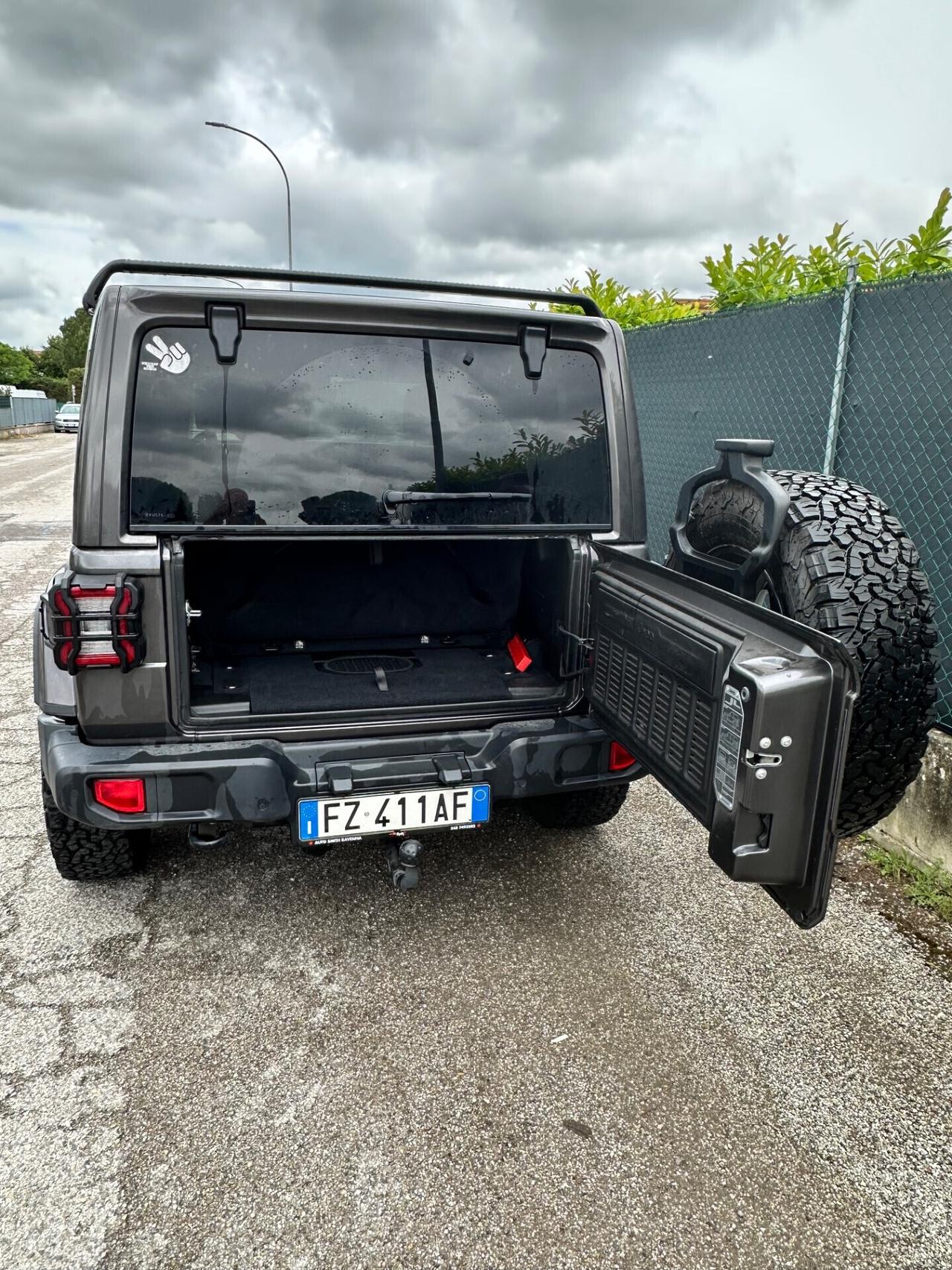 Jeep Wrangler Unlimited 2.2 Mjt II Sahara