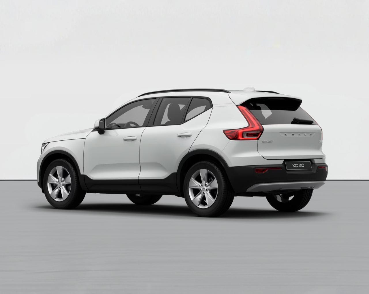 VOLVO XC40 CORE B3 AUTO PREZZO PROMO FINO A FINE MESE