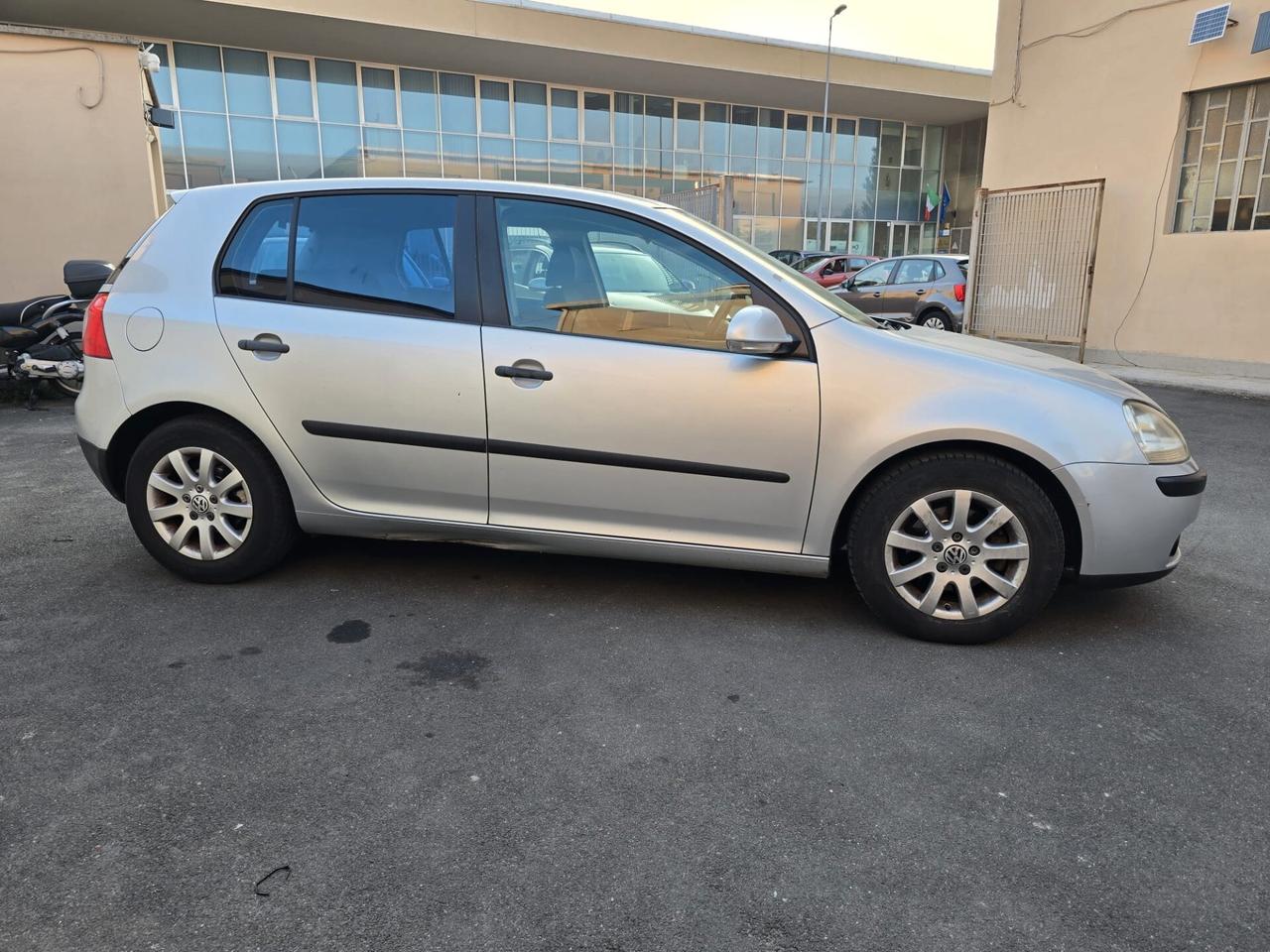 Volkswagen Golf 1.9 TDI 5p. Comfortline