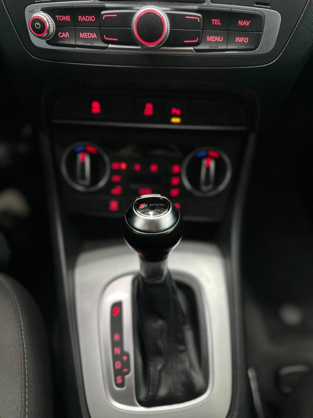 Audi Q3 S-LINE 2.0 TDI 150 CV quattro