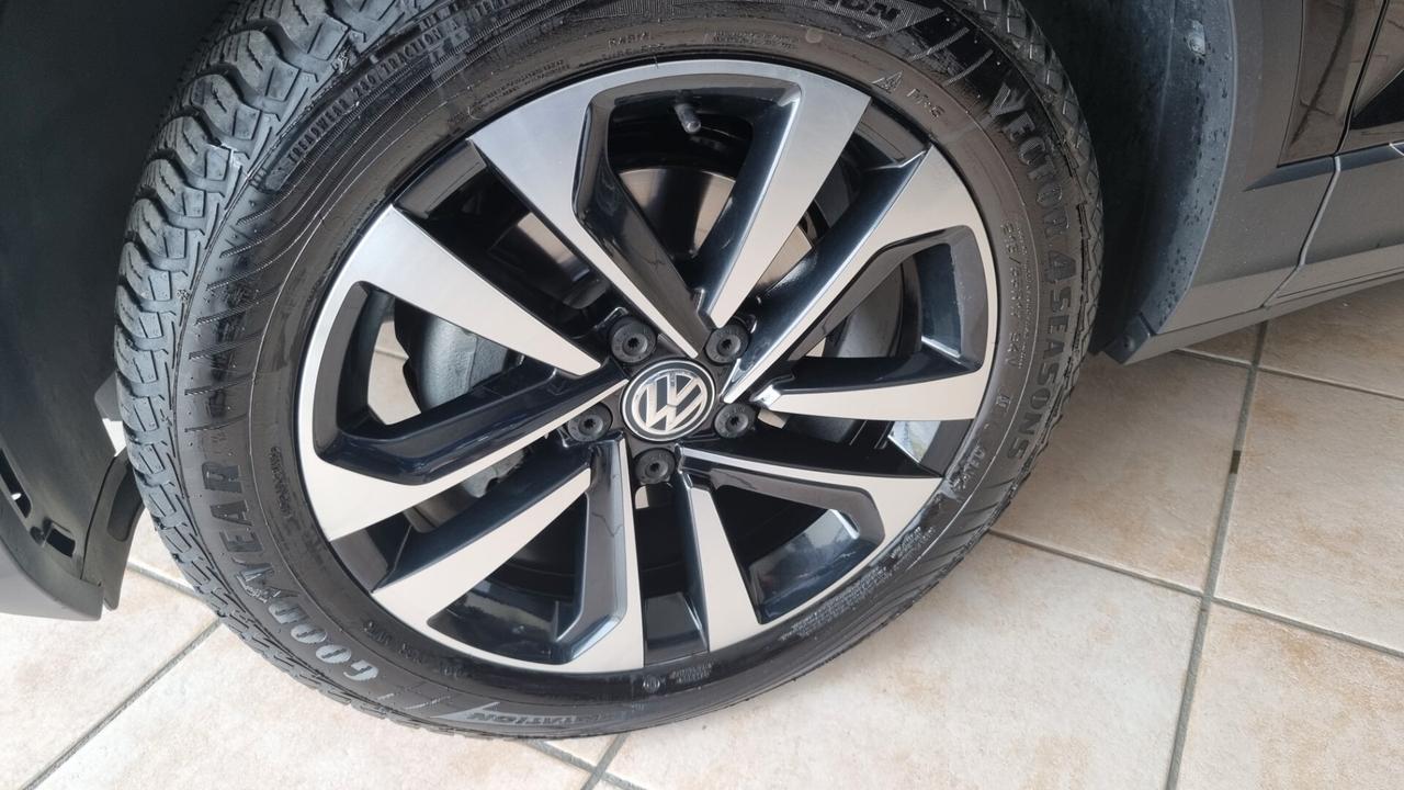 Volkswagen T-Roc 1.6 TDI 115 CV IQ DRIVE