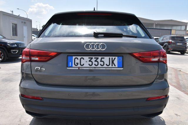 AUDI Q3 35 TDI quattro S tronic Business