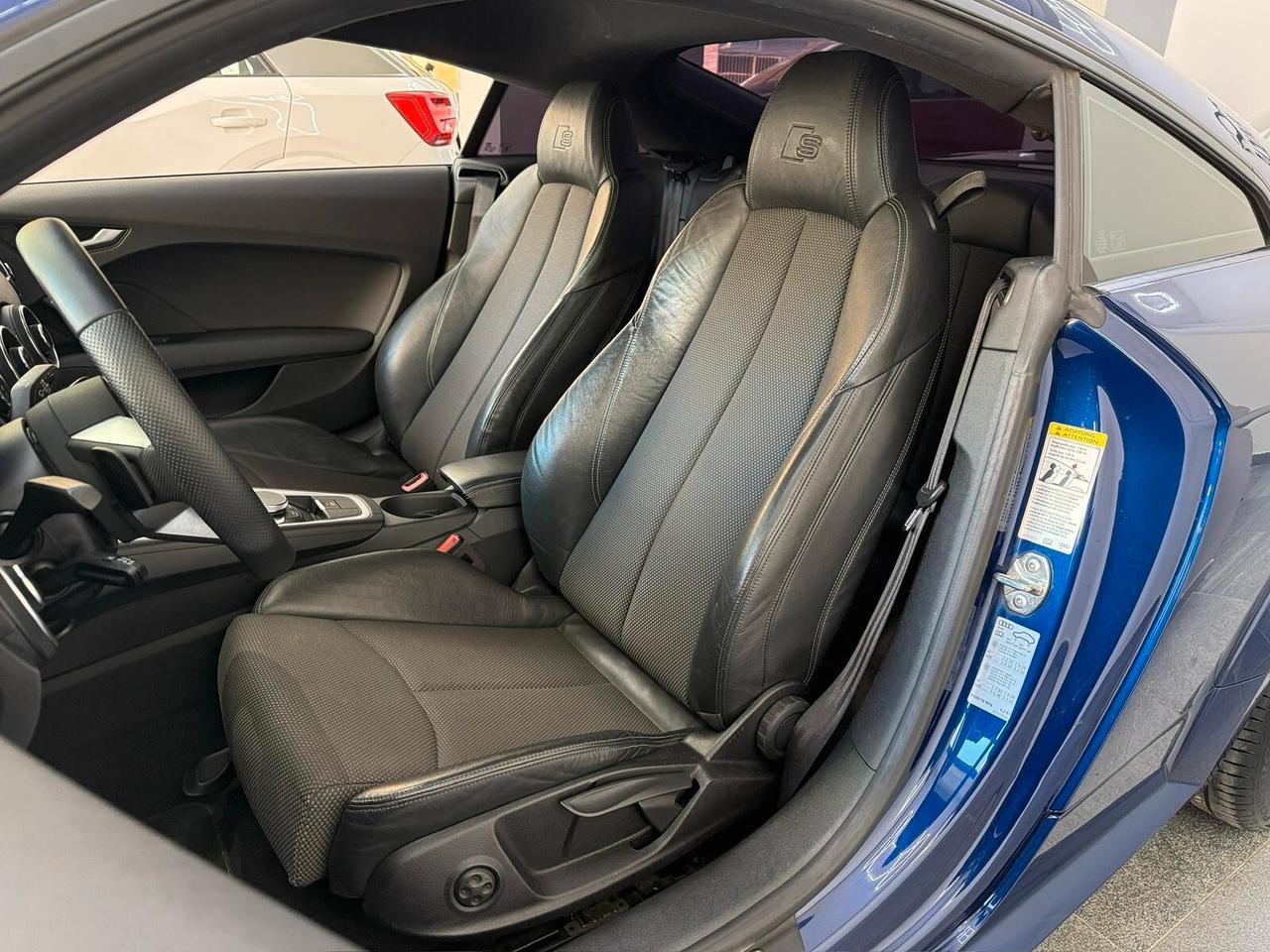 Audi TT Coupé 2.0 TDI ultra Design