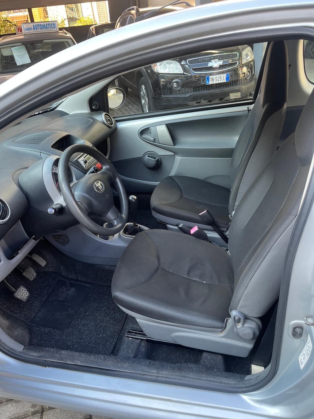 Toyota Aygo 1.0 12V VVT-i 3 porte Sol