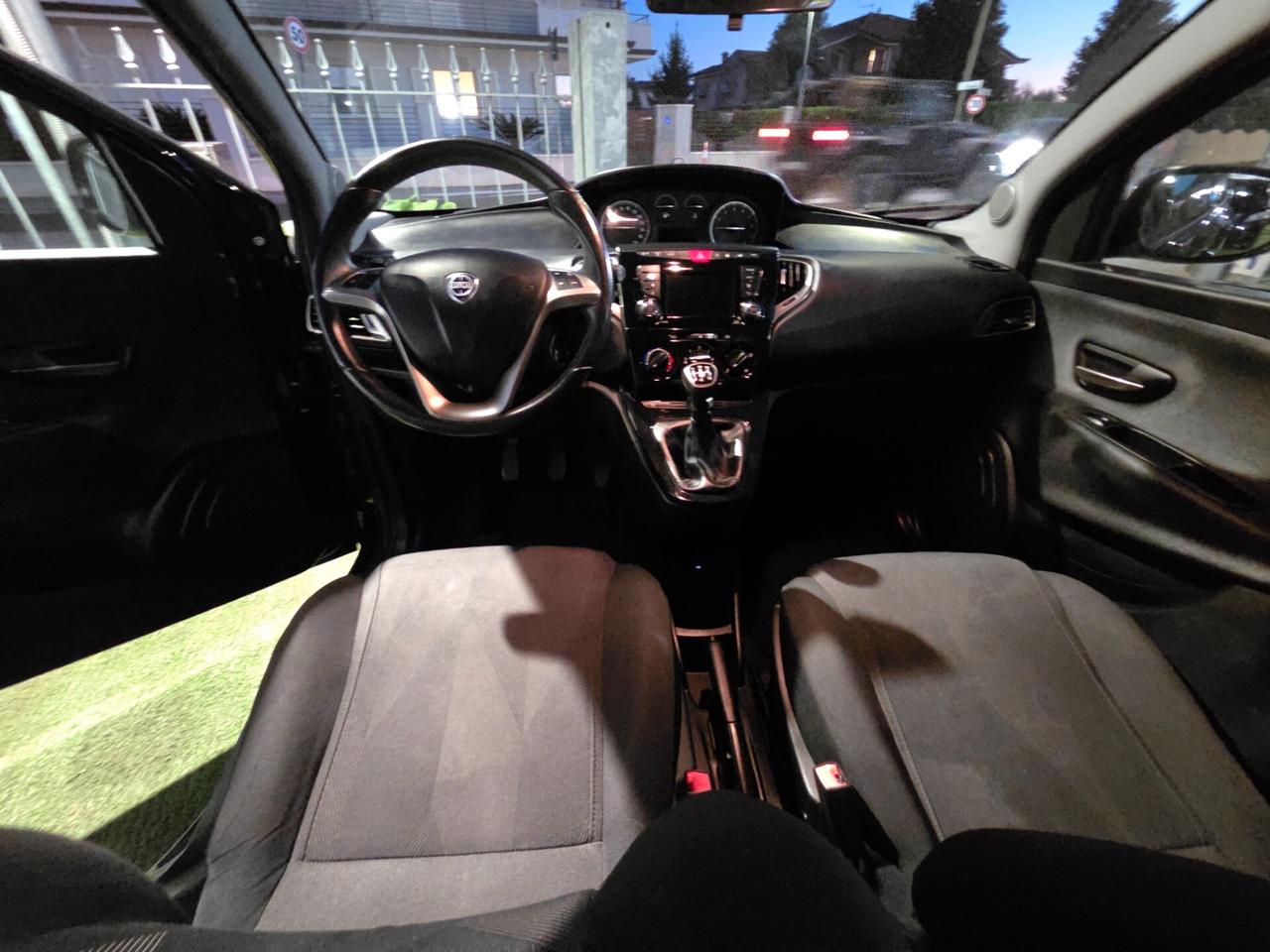 Lancia Ypsilon 1.2 69 CV 5 porte GPL Ecochic Gold