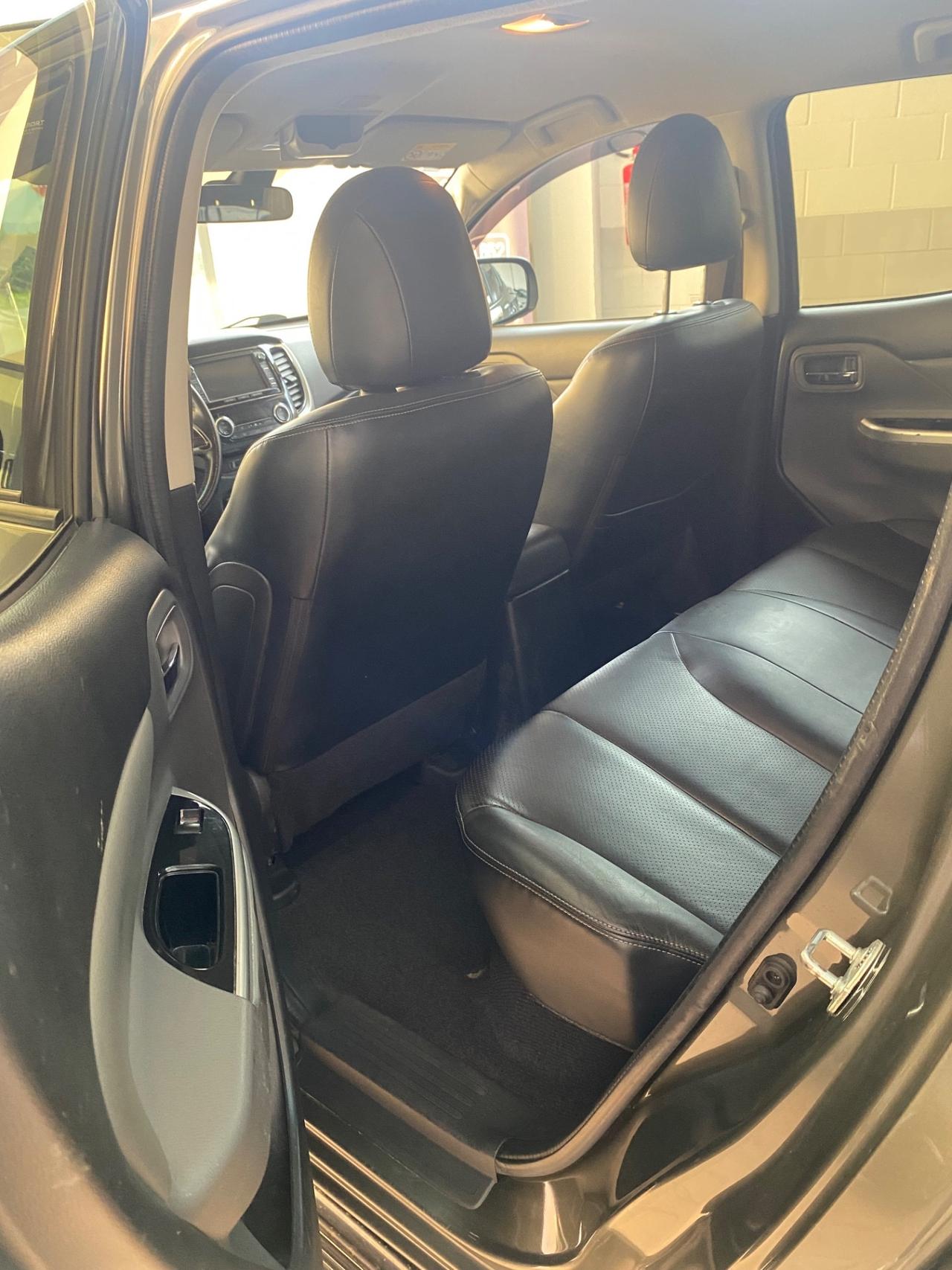 Mitsubishi L200 Doppia cabina 2.4 DI-D 4WD Intense