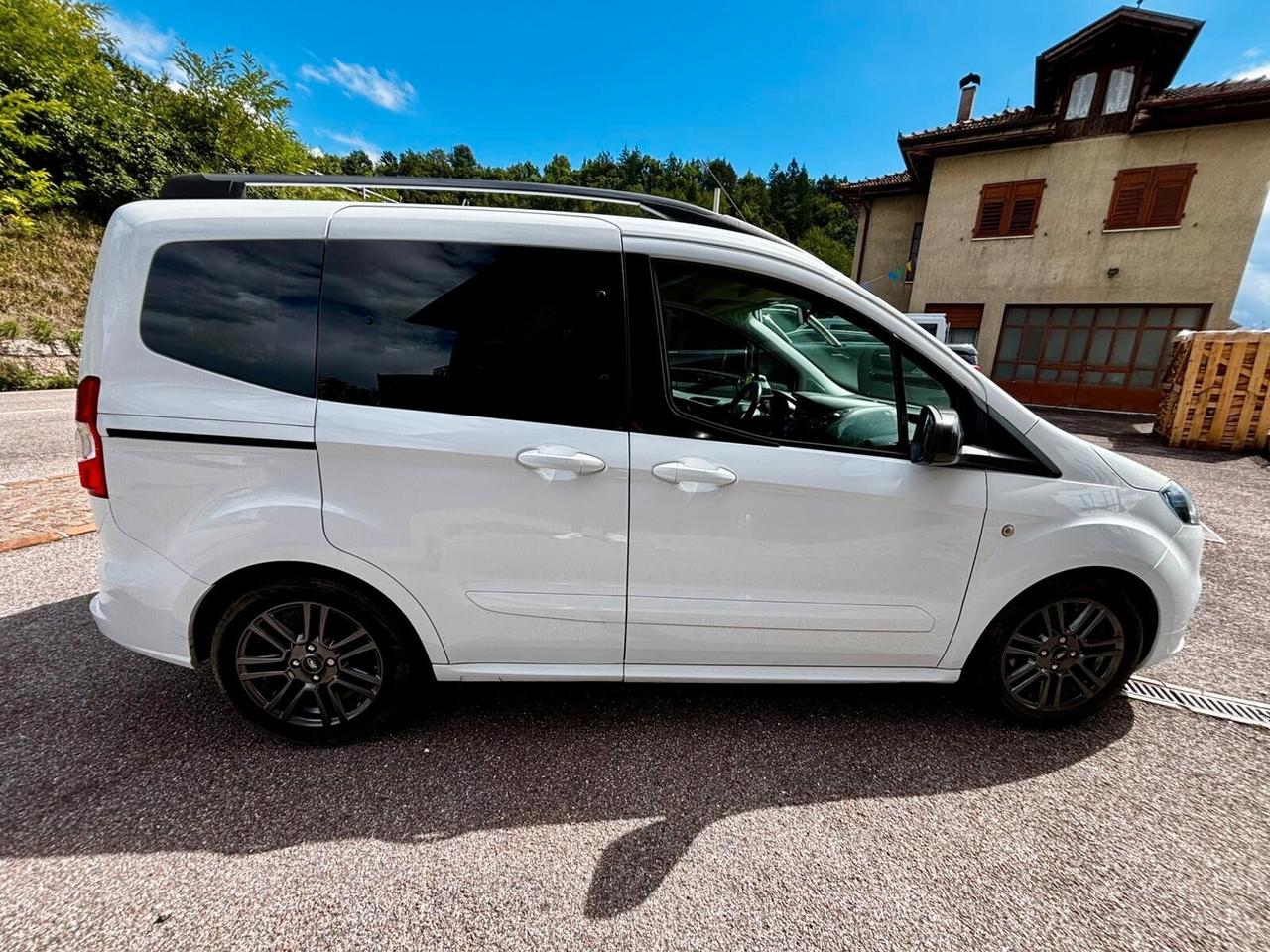 Ford Tourneo Courier 1.0 EcoBoost 100 CV Sport