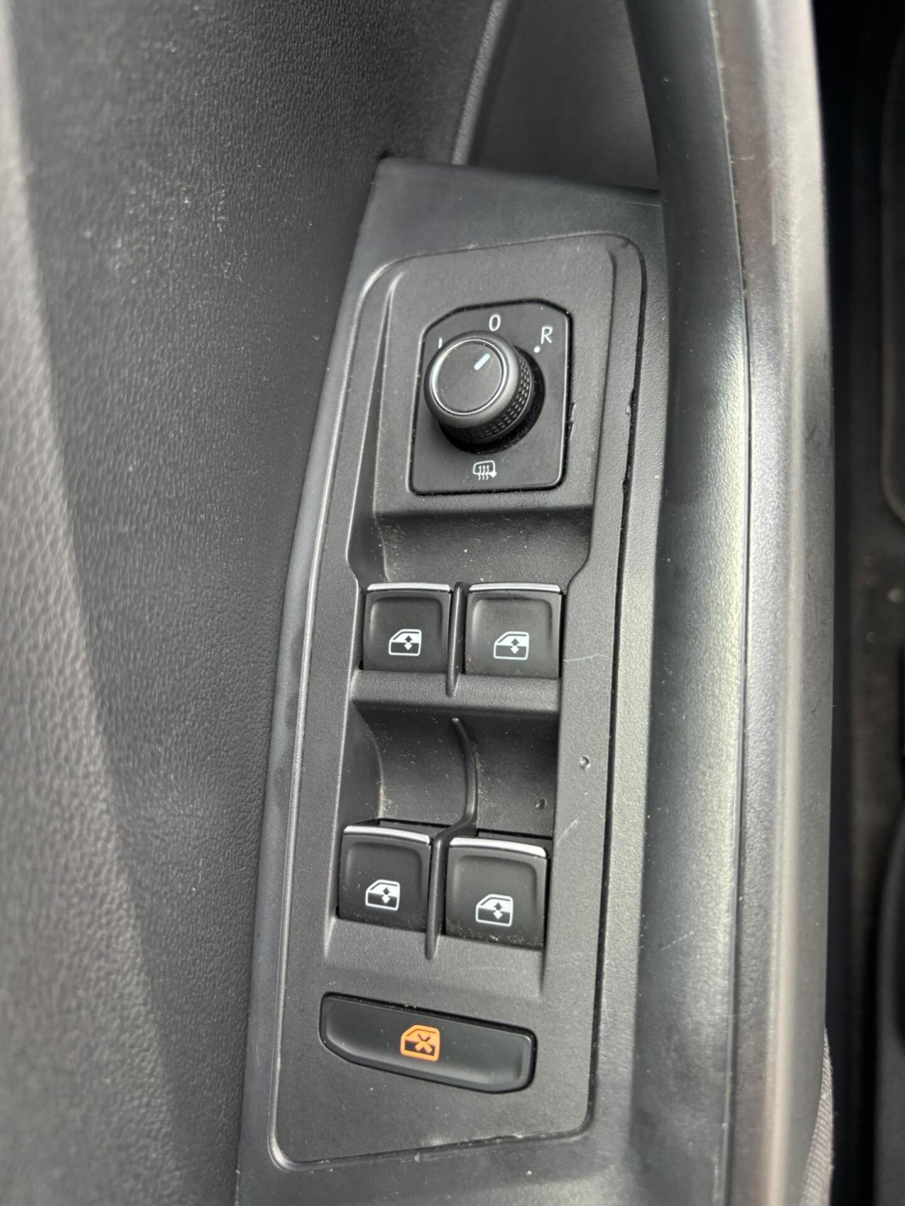 VW T-ROC 1.6 116CV ADVANCED 99.000km