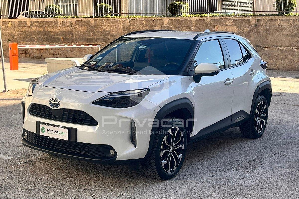TOYOTA Yaris Cross 1.5 Hybrid 5p. E-CVT AWD-i Business