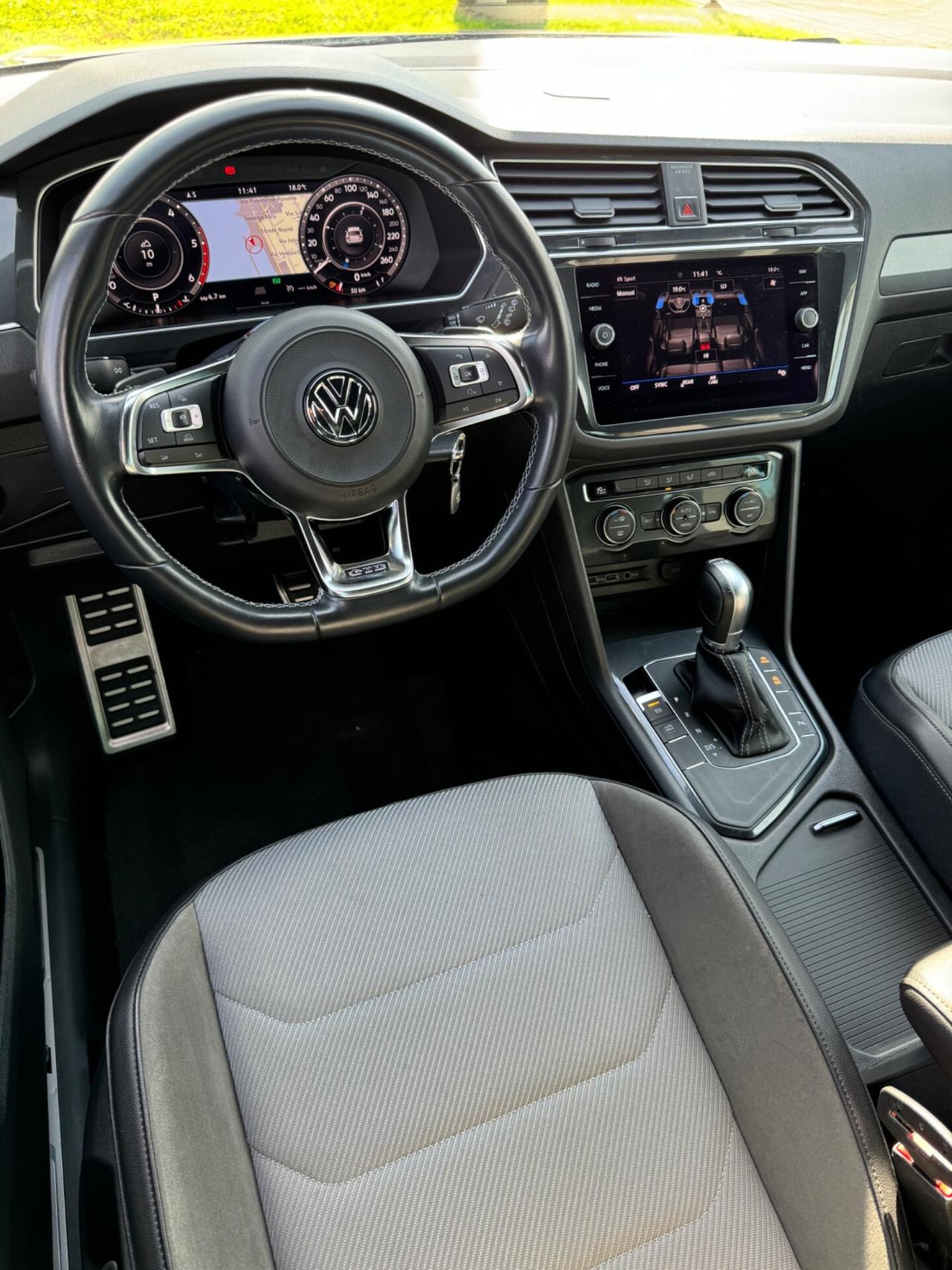 Volkswagen Tiguan R-LINE 2.0 TDI 150 cv DSG