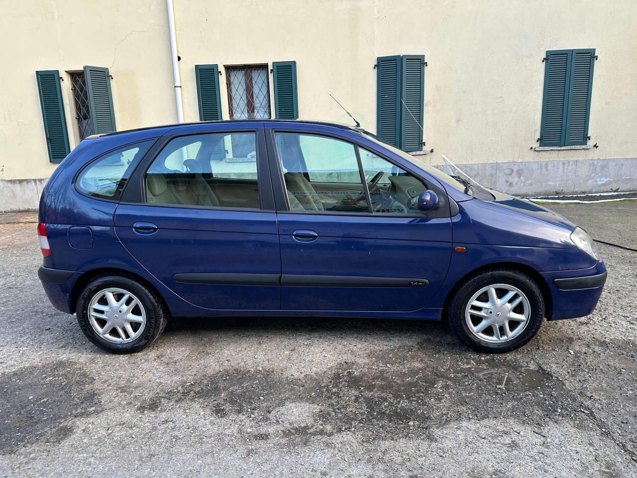 Renault Megane Scénic Evol. 1.4 16V cat Expression