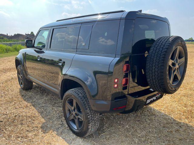 LAND ROVER Defender 110 3.0D I6 200CV AWD AUTO S TOTAL BLACK