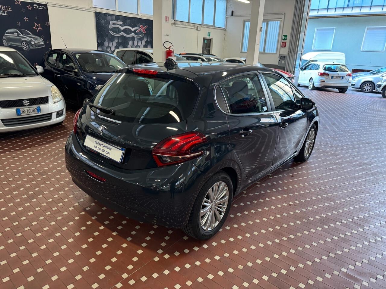 Peugeot 208 PureTech 82 5 porte Allure - NEOPATENTATI