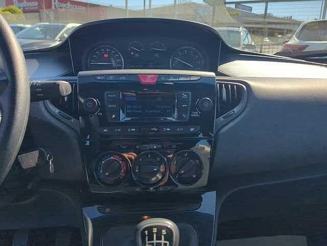 Lancia Ypsilon 1.0 FireFly 70cv Hybrid Silver Plus