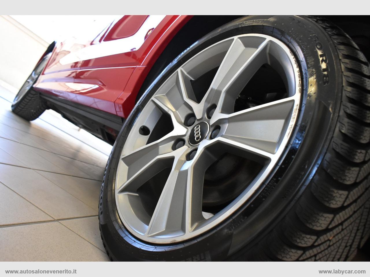 AUDI Q2 30 TDI S tronic Identity Black