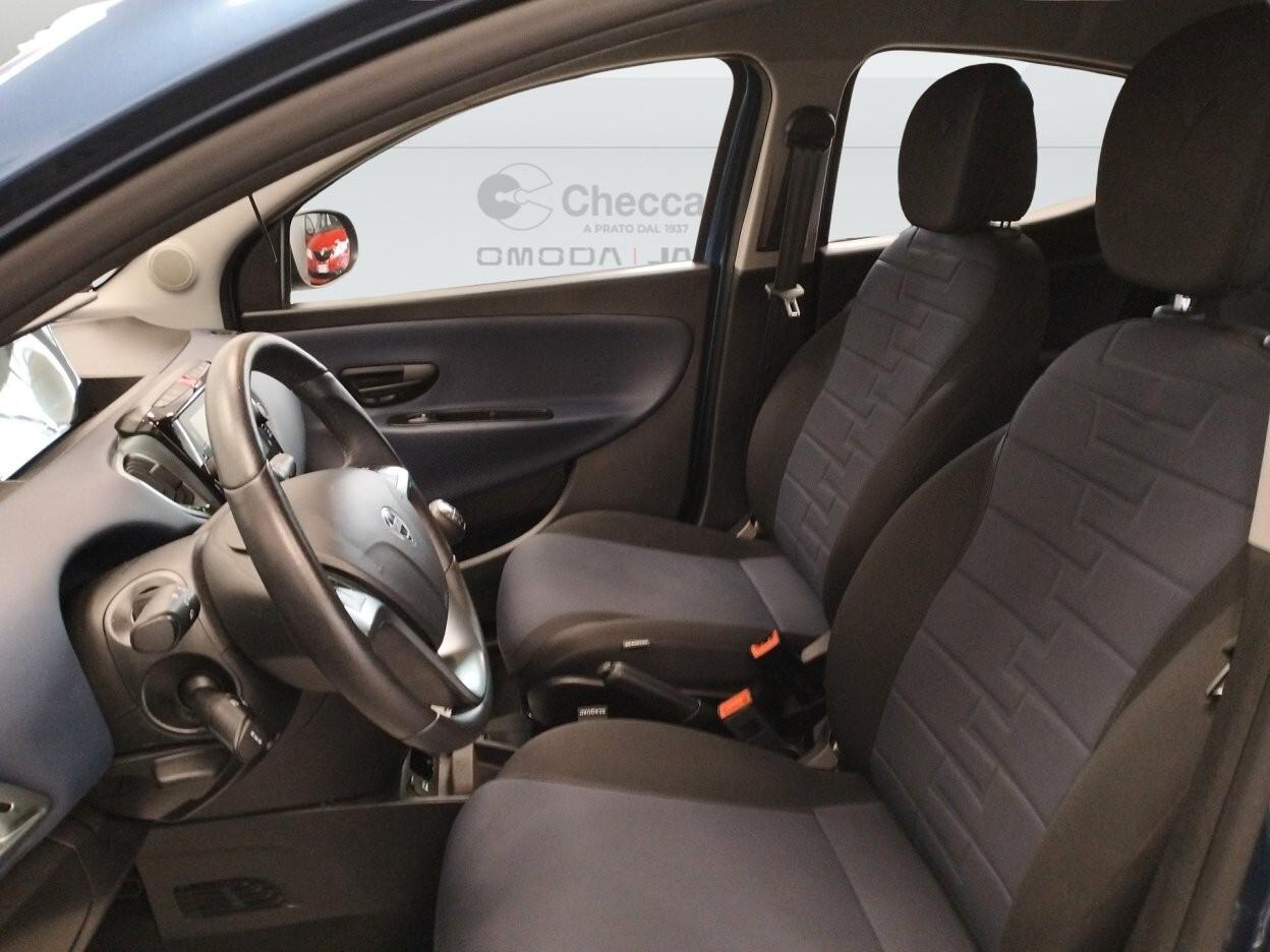 Lancia Ypsilon 1.0 firefly hybrid Gold Plus s