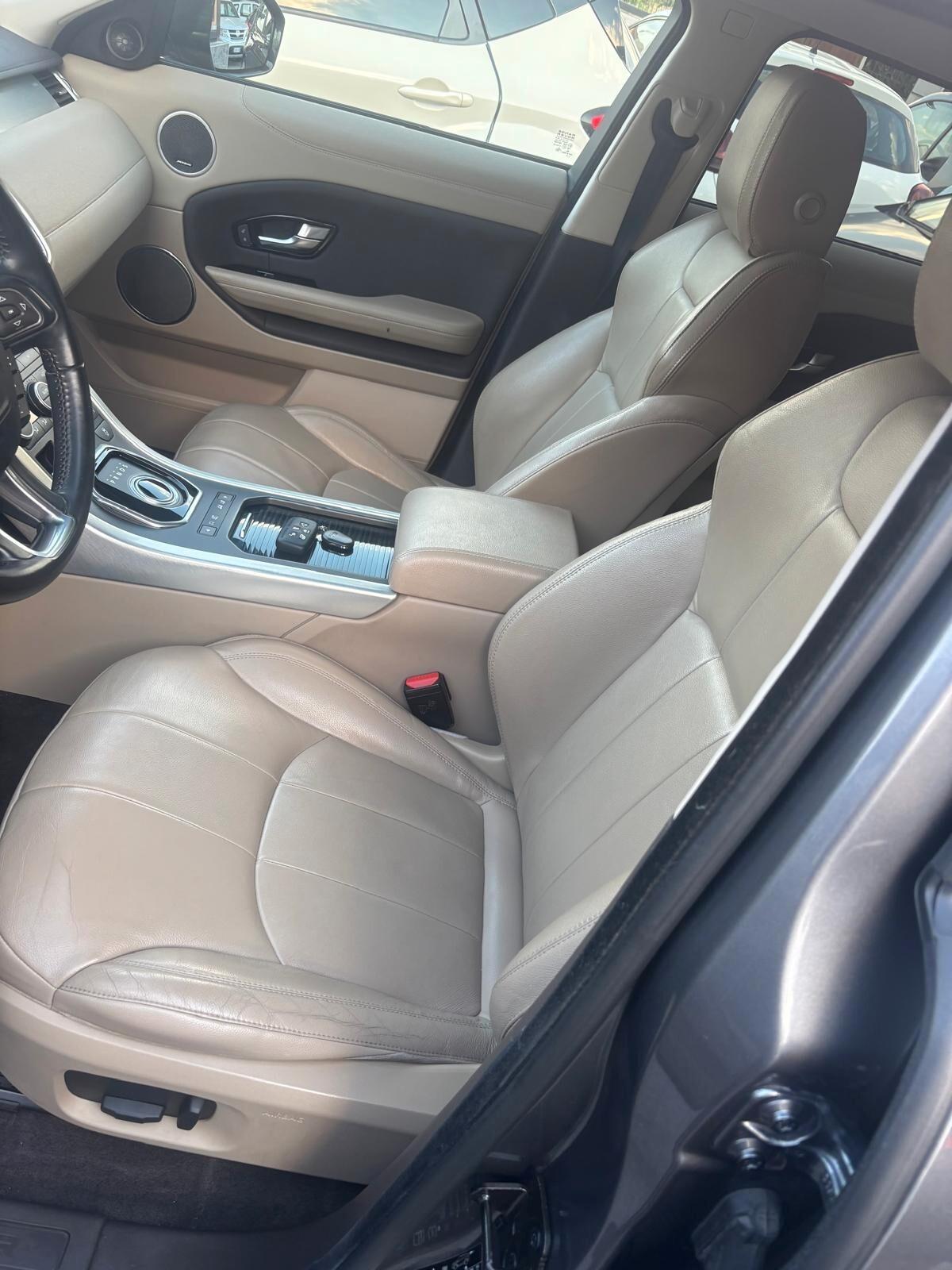 Land Rover Range Evoque 2.0 TD4 180 CV 5p. SE Dynamic