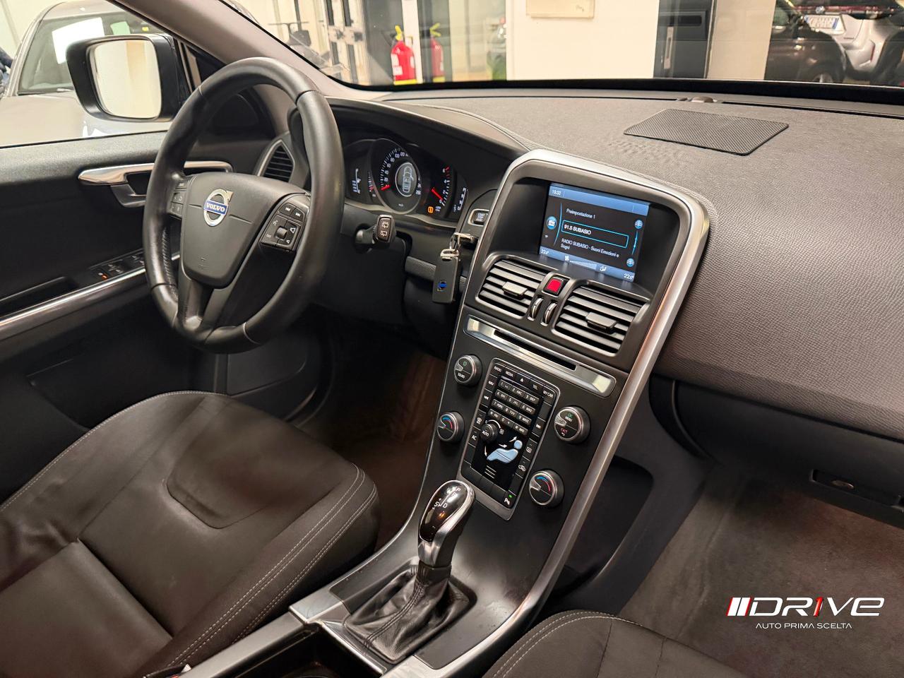 VOLVO XC60 (2008-2018) XC60 D4 Geartronic Kinetic