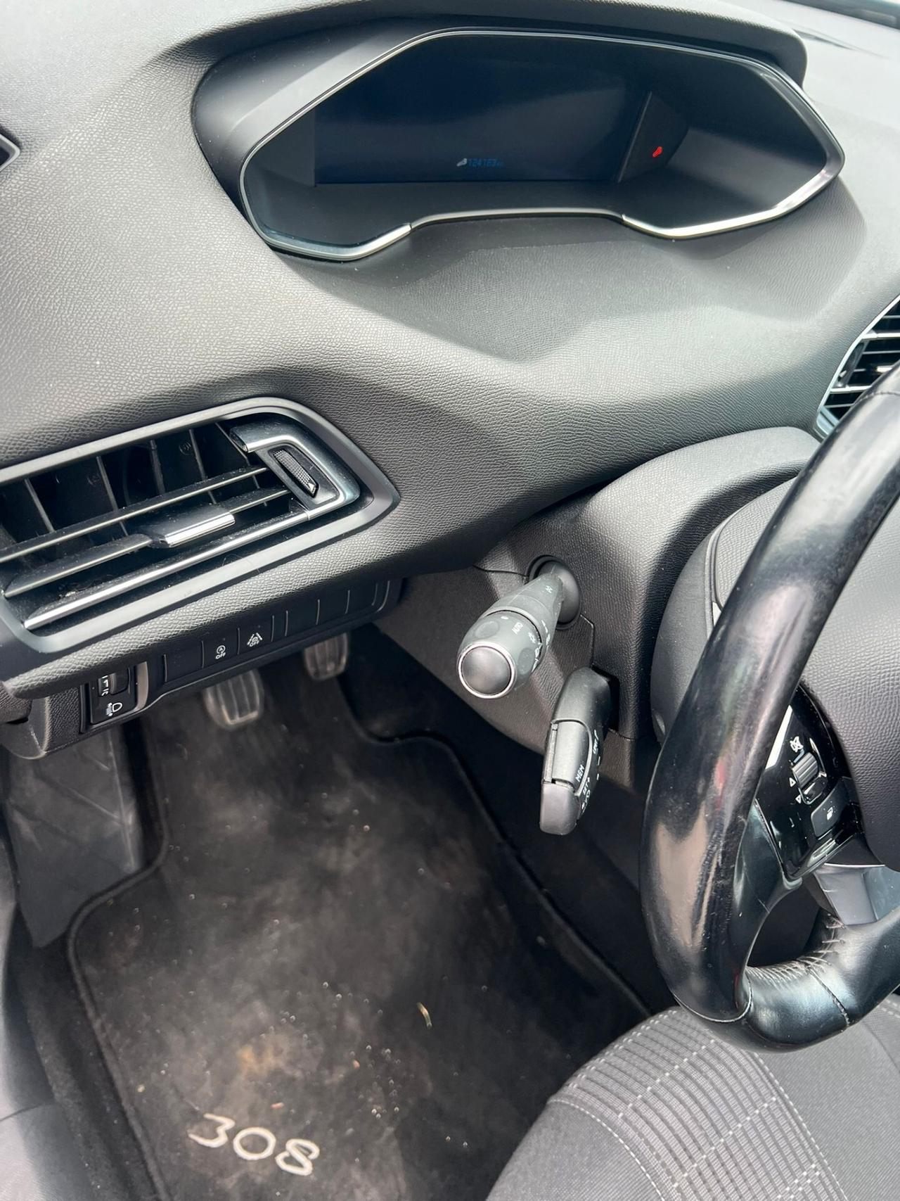 Peugeot 308 BlueHDi 130 S&S Allure