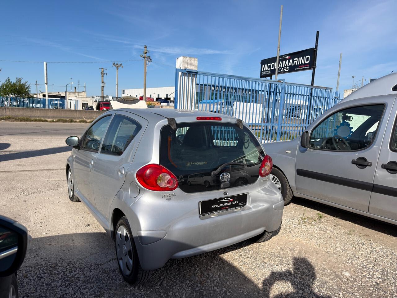 Toyota Aygo 1.0 12V VVT-i 5 porte Sol