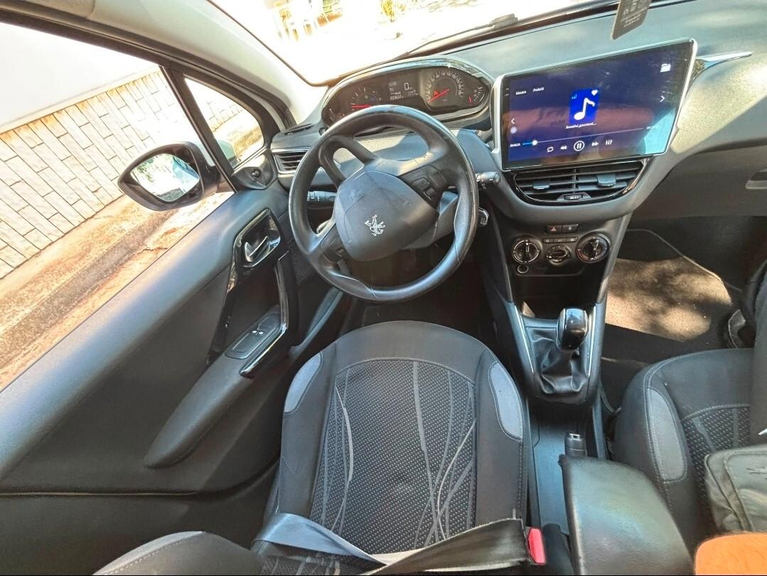 Peugeot 208 1.4 HDi 68 CV 5 porte Allure