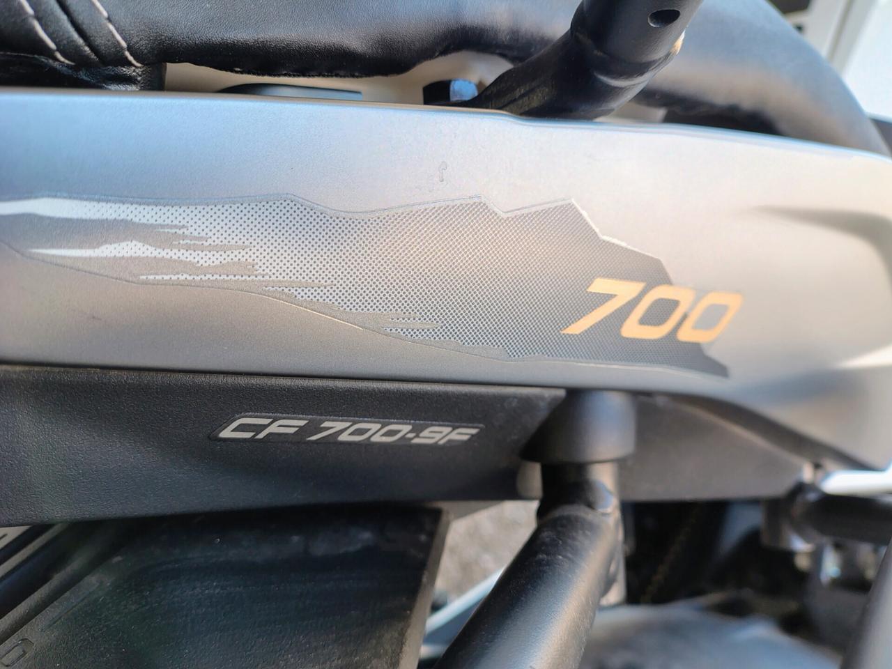 CF MOTO 700MT