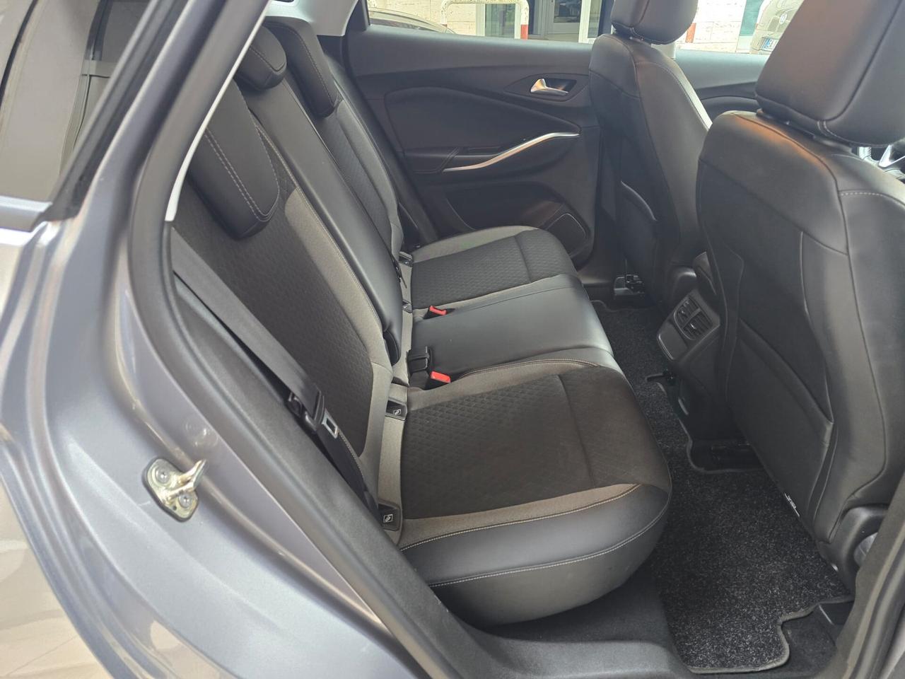 Opel Grandland 1.5 Ecotec 130 cv Elegance EAT8