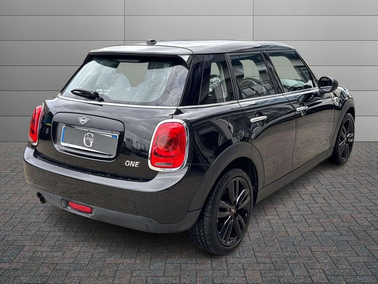 MINI Mini IV F55 2018 5p - Mini 5p 1.5 One 75cv
