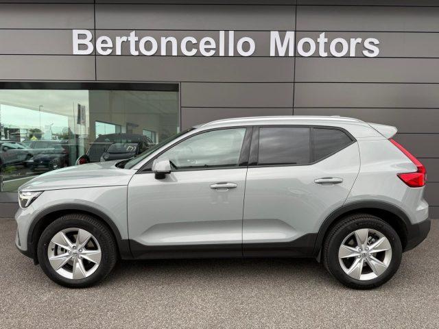 VOLVO XC40 B3 2.0 163cv Core GARANZIA 5 ANNI-IVA ESP.-WINTER