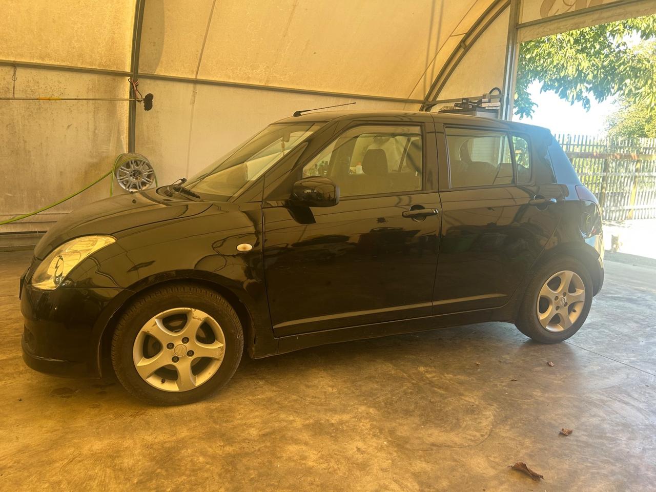 Suzuki Swift 1.3 DDiS 5p. GL