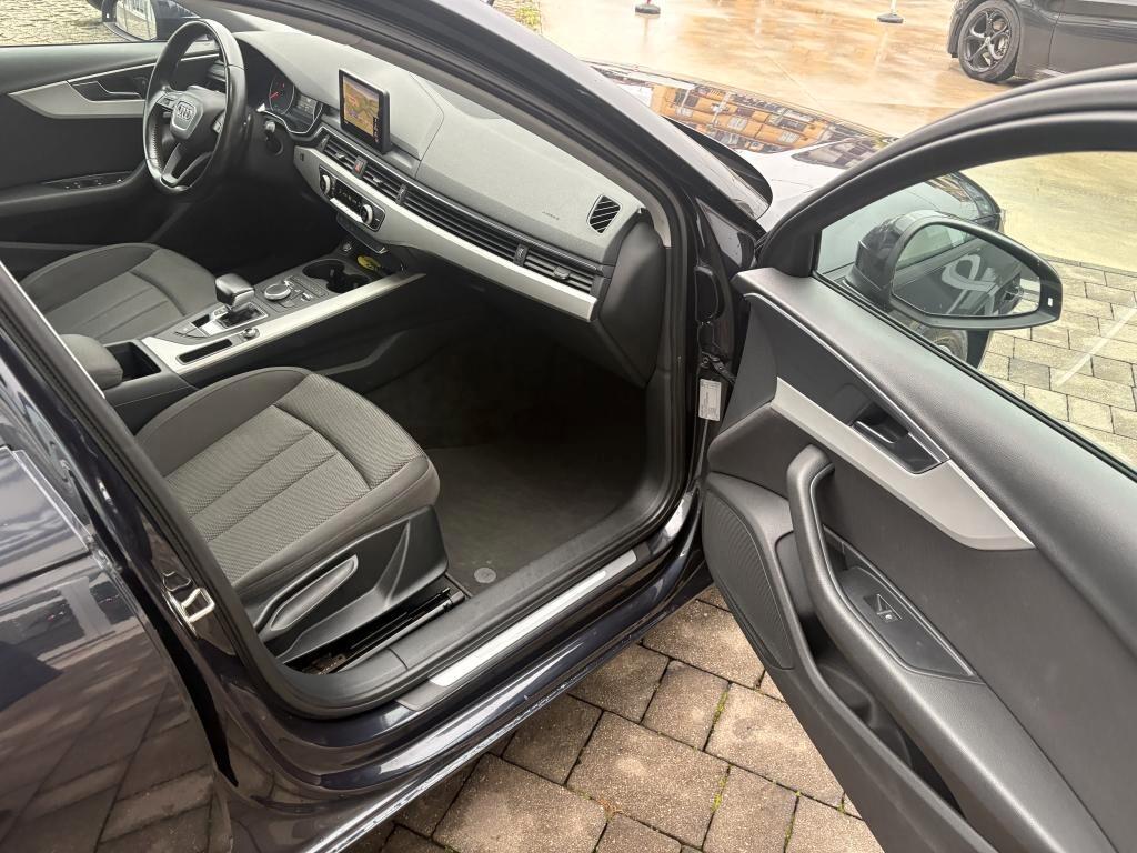 Audi A4 Avant 2.0 TDI 150 CV S tronic Business