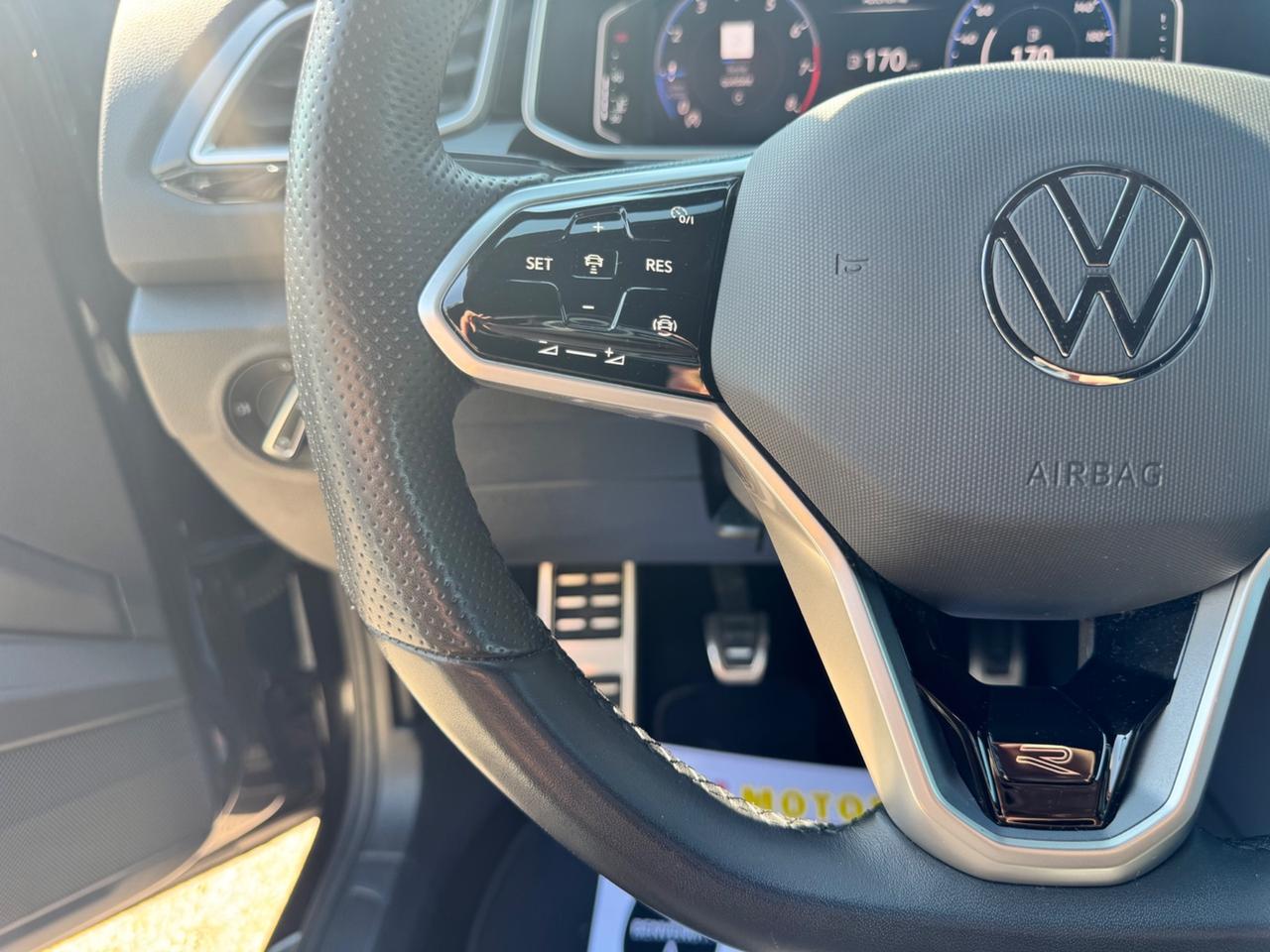 Volkswagen T-Roc R-line 1.0 TSI 110cv Neopatentati