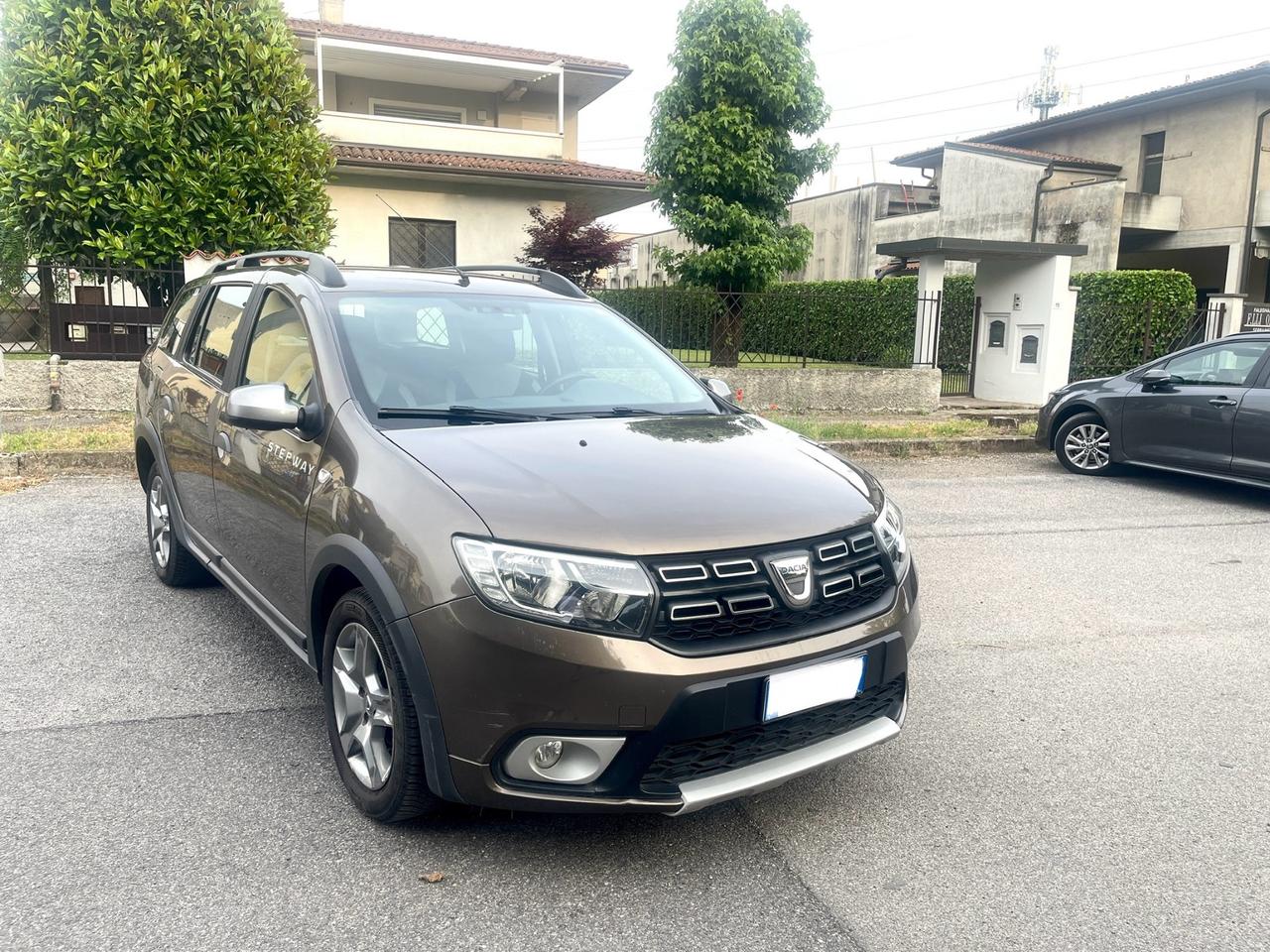 Dacia Logan MCV Stepway 1.5 dCi 8V 90CV Start&Stop per Neopatentati
