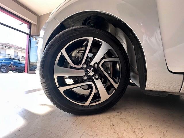 Peugeot 108 VTi 68 ETG 5 porte ALLURE AUTOMATICA