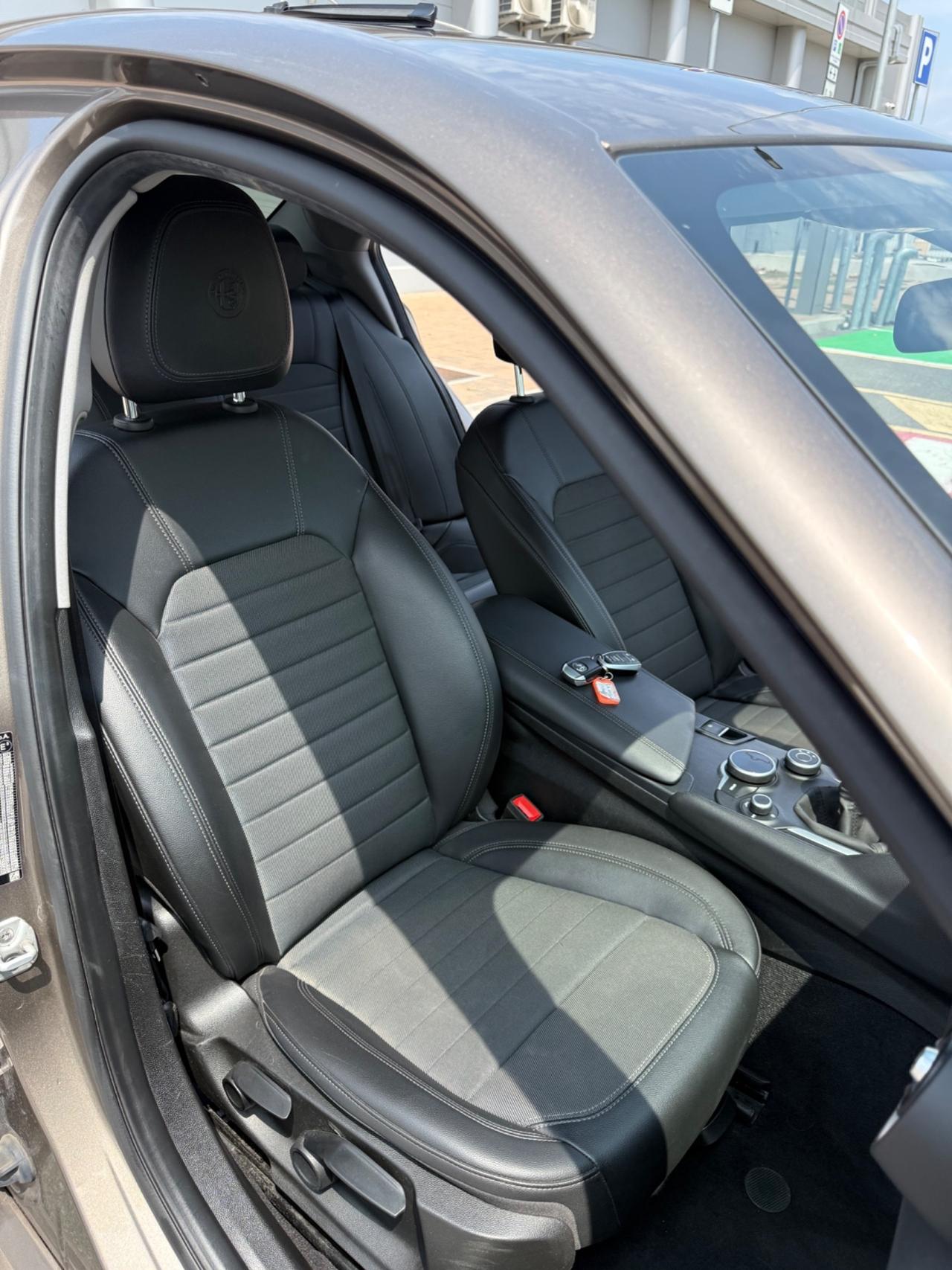 Alfa Romeo Giulia 2.2 Turbodiesel 180 CV Super